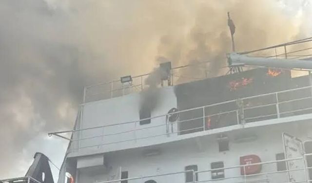 Karadeniz'de türk gemisine dron saldırısı: 3 personelin durumu ağır