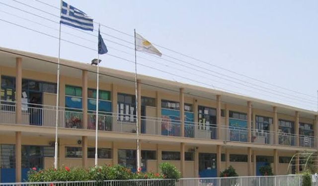 Güney Kıbrıs’ta eğitim alarm veriyor