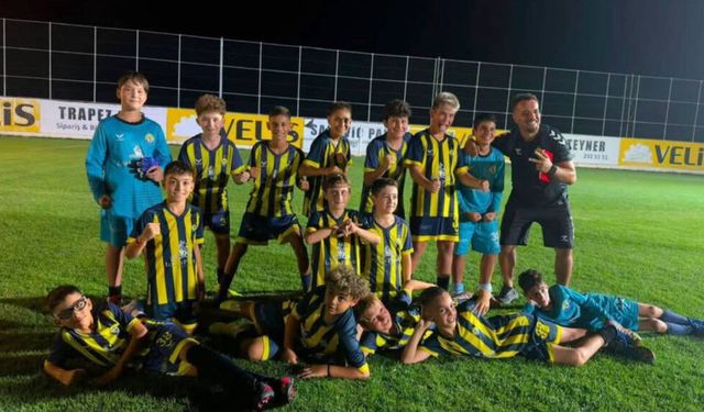 DTB U11 Mehmet Meseryalı Anı Turnuvası şampiyonu oldu