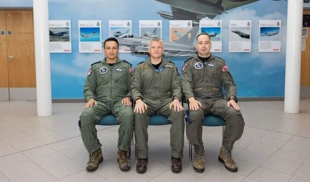 Eurofighter Typhoon tedariki kapsamında Türk pilotları uçuş eğitimlerine başladı
