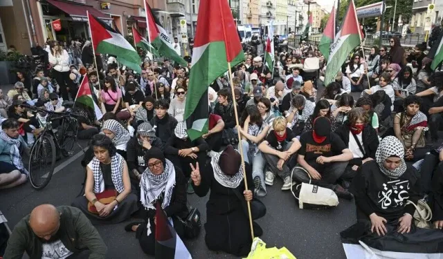 Berlin'de, Filistin'le dayanışma yürüyüşü düzenlendi