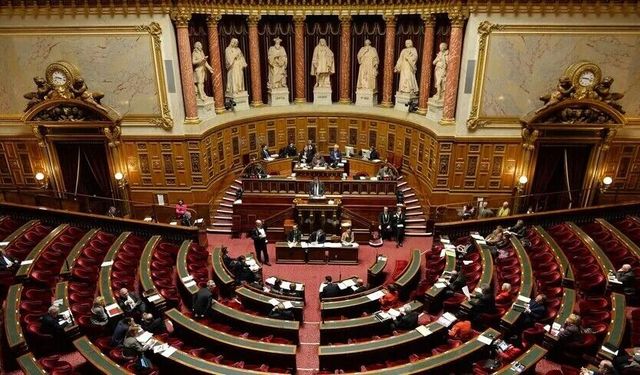 Fransa, 178 senatörü belirlemek için sandık başında