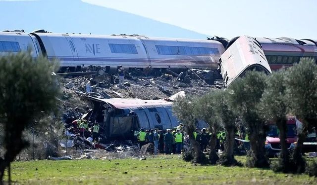 İspanya'da hızlı tren kazası: Ölü sayısı 68'e yükseldi