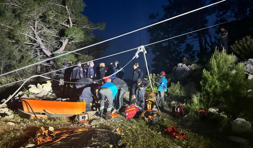 Antalya'da teleferik kazası: 74 kişi tahliye edildi
