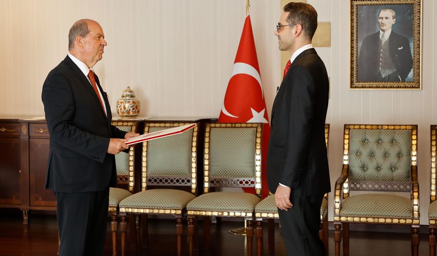 Büyükelçi Yasin Ekrem Serim, güven mektubunu sundu ve  anıtları ziyaret etti