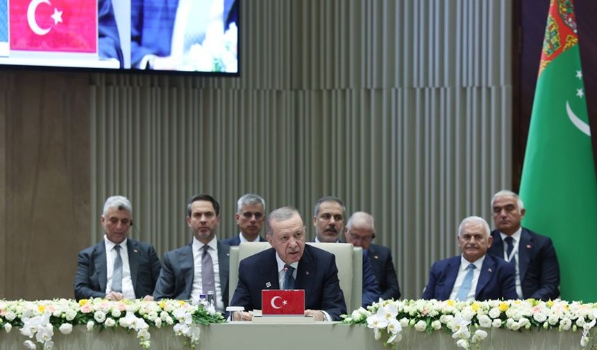 Erdoğan:  "Kıbrıs'ta adil çözüm için Türk dünyasına sorumluluk düşüyor”