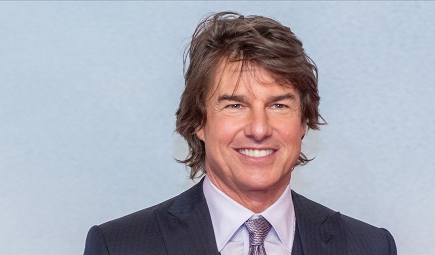 ABD Deniz Kuvvetleri, Tom Cruise'a "Üstün Kamu Hizmeti Ödülü" verdi