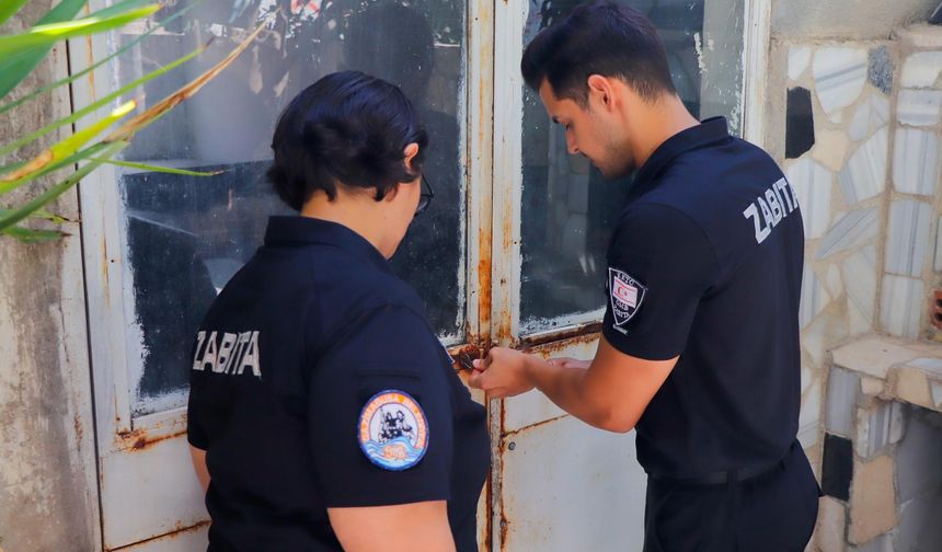 Gazimağusa Belediyesi kaçak gıda üretimi yapılan yeri mühürledi