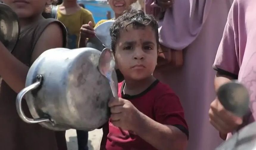 İsrail'in kıtlığı dayattığı Gazze Şeridi'nde son 24 saatte 6 kişi daha açlıktan hayatını kaybetti