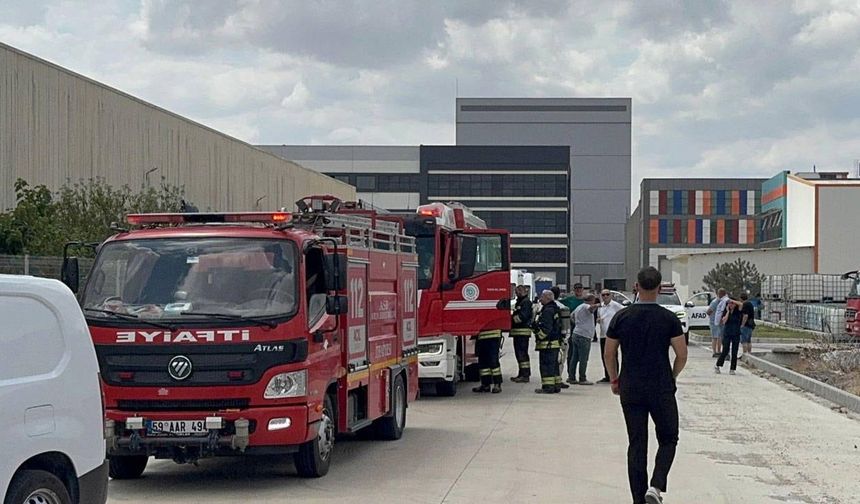 Tekirdağ'da anestezi gazı üreten fabrikada meydana gelen patlamada 2 işçi öldü