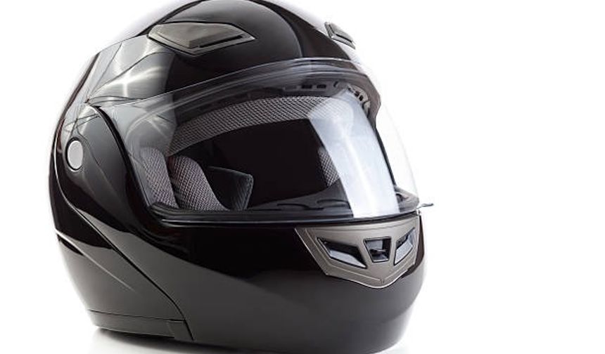 Kasksız motosiklet sürücüsüne ceza