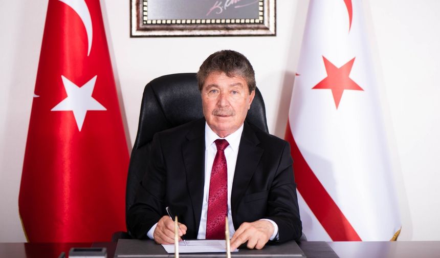 Başbakan Üstel, Yüksek Askeri Şura kararları için tebrik mesajı yayımladı