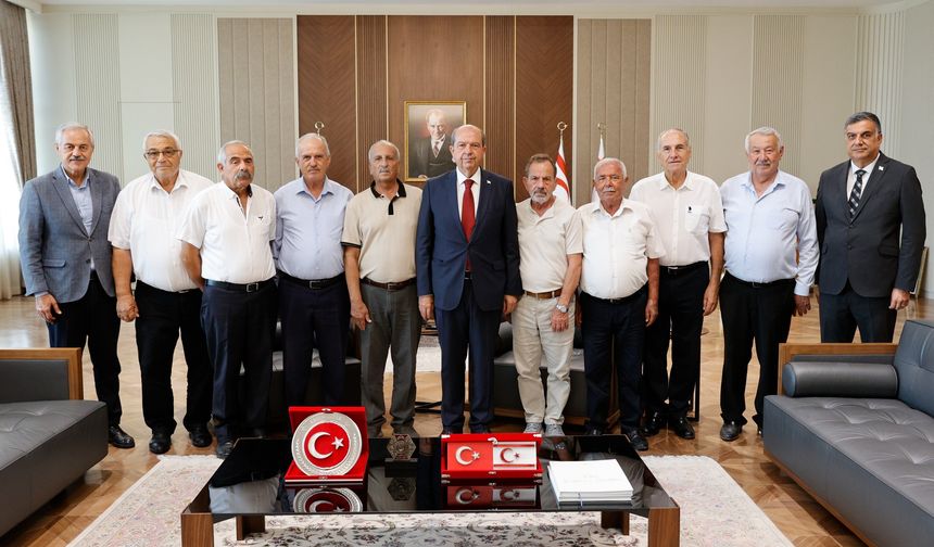 Cumhurbaşkanı Tatar, Belediye Başkanları Derneği yönetimini kabul etti