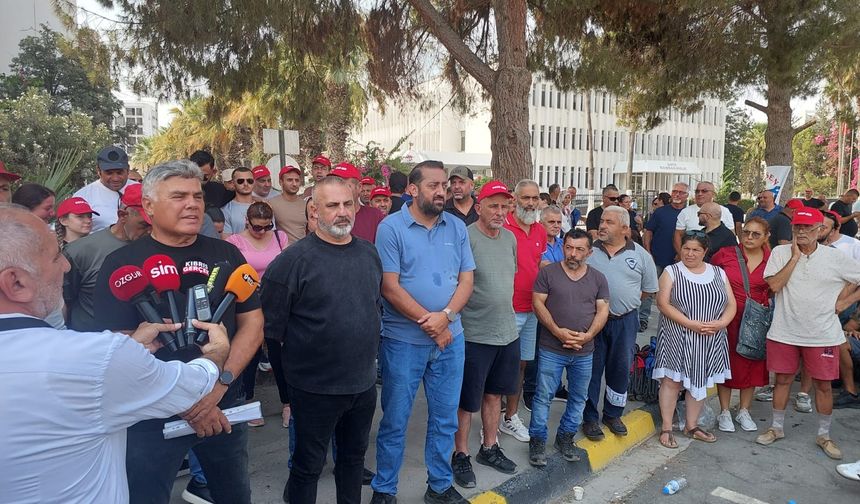 Koop-Sen'in Koopbank iştiraklerindeki grevi devam ediyor
