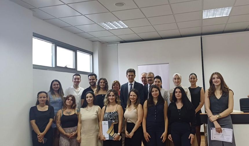 Yeterlik sınavlarında ilk iki dereceyi alanlara “Üstün Başarı Belgesi” verildi