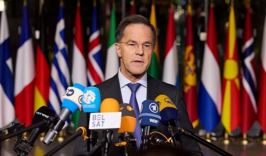 NATO Dışişleri Bakanları Toplantısı Brüksel'de başladı