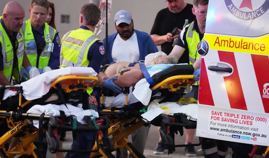 Avustralya'nın Sydney kentindeki plajda düzenlenen silahlı saldırıda can kaybı 15’e yükseldi