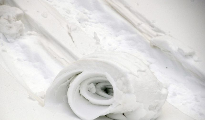 Doğada ender oluşan kar ruloları Ilgaz Dağı'nda görüldü