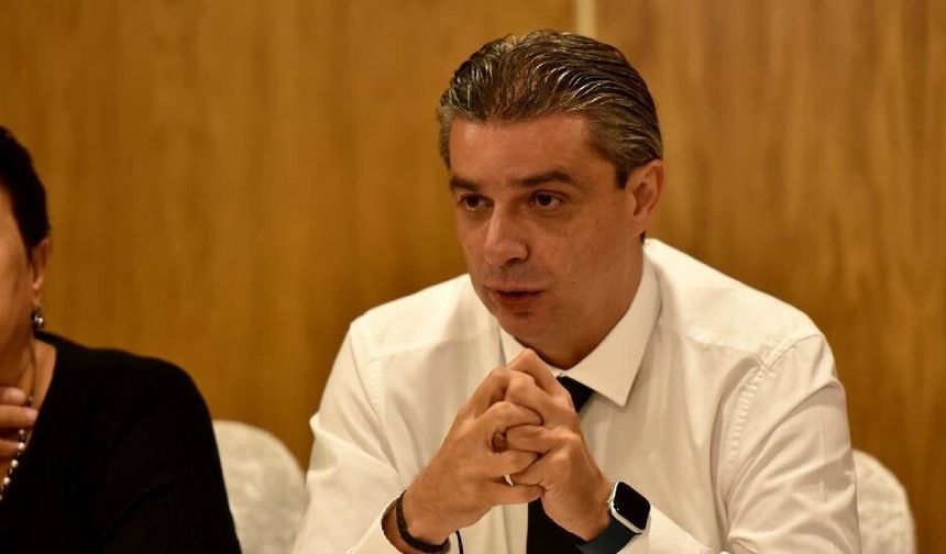 Girne Antik Limanı’ndaki mendirekte çalışmalar başladı