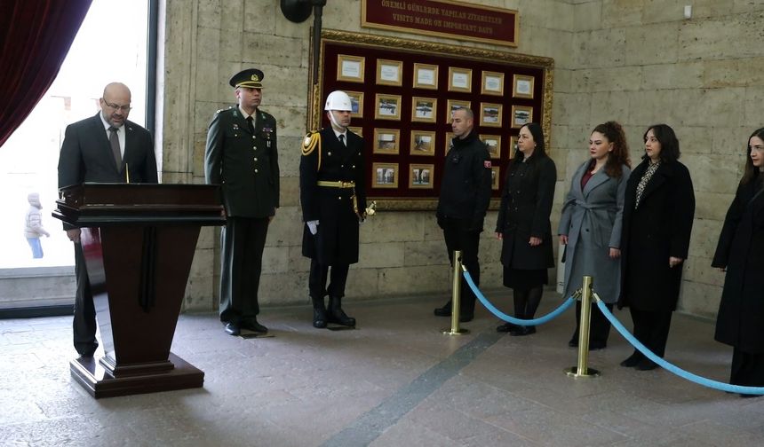 Cumhuriyet Meclisi Çocuk Hakları Özel Komitesi Anıtkabir’i ziyaret etti