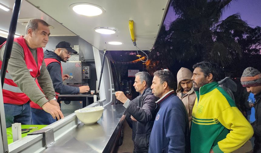 “Kızılay İftar Sofrası” Ramazan ayı boyunca hizmet verecek