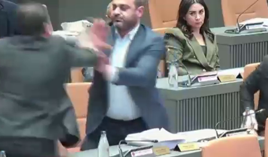 Meclis Genel Kurulu’nda gerginlik: Oturuma ara verildi