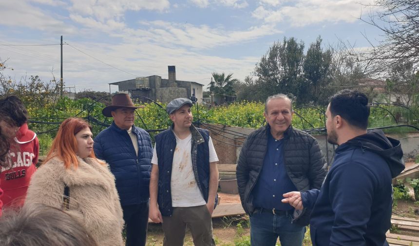 Bakan Ataoğlu, “Ada Çocukları” dizisinin çekim setine giderek gençlerle bir araya geldi