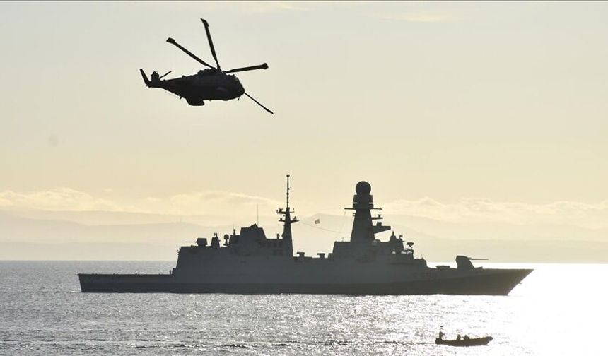 ABD Başkanı Trump, İran donanmasına ait 9 geminin imha edildiğini belirtti