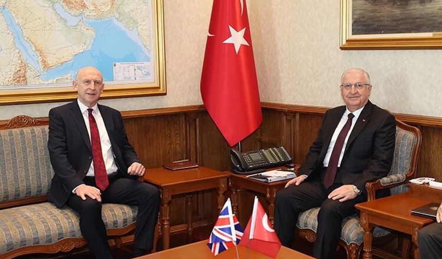 Yaşar Güler, İngiltere Savunma Bakanı Healey ile telefonda görüştü