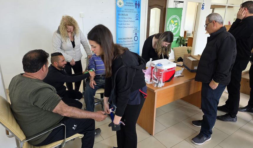 Mehmetçik'te prostat taraması yapıldı