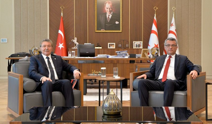 Cumhurbaşkanı sendika temsilcileriyle görüşüyor