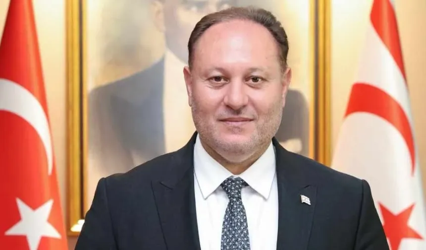 Öztürkler: Çanakkale’de düşmana karşı duran Mehmetçik ve Kıbrıs’ta varlığını koruyanlar aynı zincirin halkaları