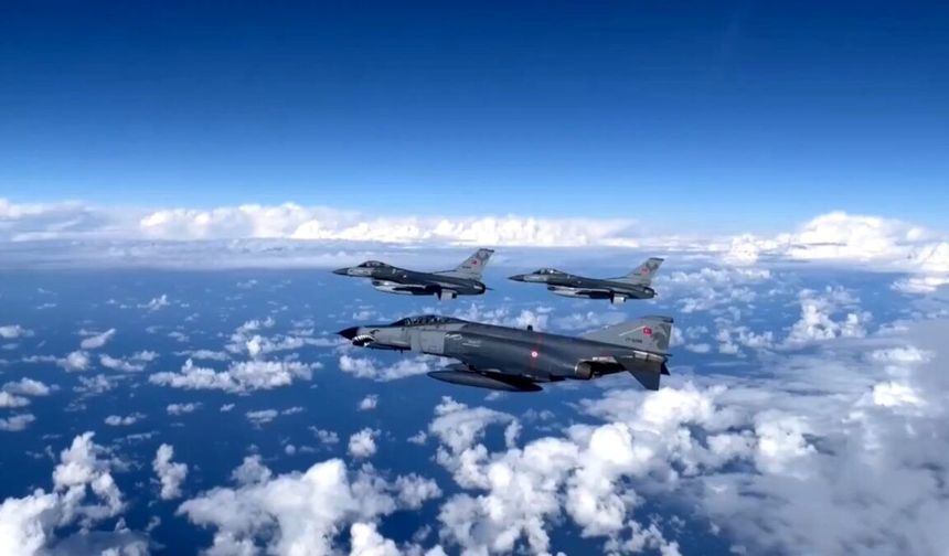 Türkiye, 4 Savaş Uçağını KKTC’ye Gönderiyor