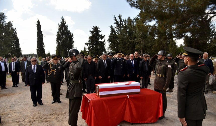 1964 yılında kaybolan Şehit Reşat Ahmet askeri törenle defnedildi