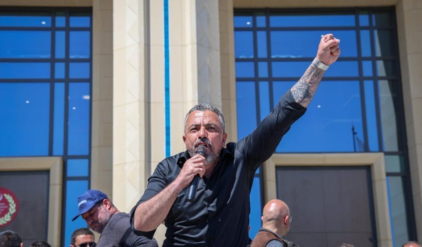 Serdaroğlu: “Pazartesi gününe ertelenen yasa tasarısına karşı Meclis önünde olacağız”