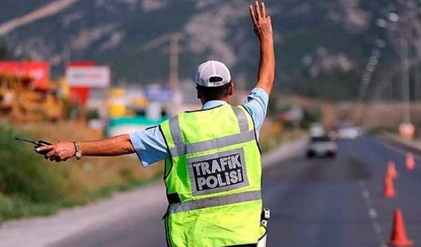 KKTC'de bir haftada 62 trafik kazası: 1 kişi hayatını kaybetti, 32 kişi yaralandı