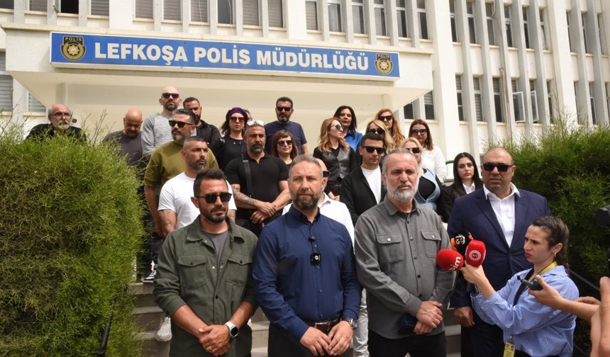KTÖS, Lefkoşa Polis Müdürlüğü önünde açıklama yaptı...