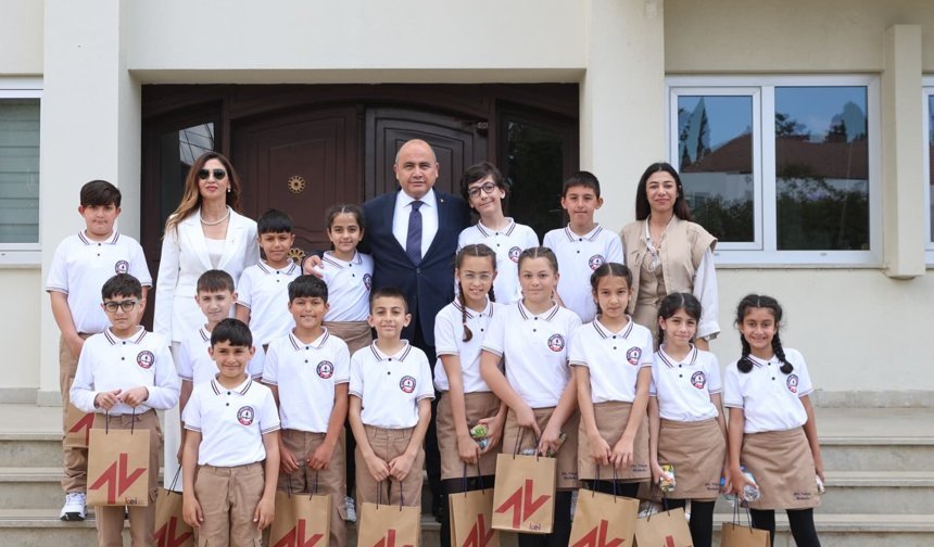 Başçeri, Şehit Yalçın İlkokulu öğrencilerini kabul etti: "Çocuklar, geleceğin teminatıdır"