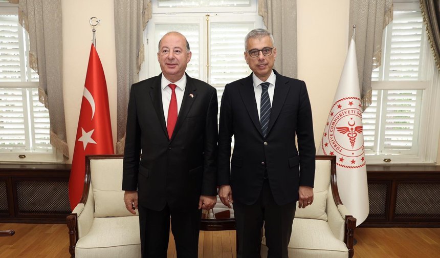 Hakan Dinçyürek, İstanbul’da Türkiye Sağlık Bakanı Memişoğlu ile görüştü