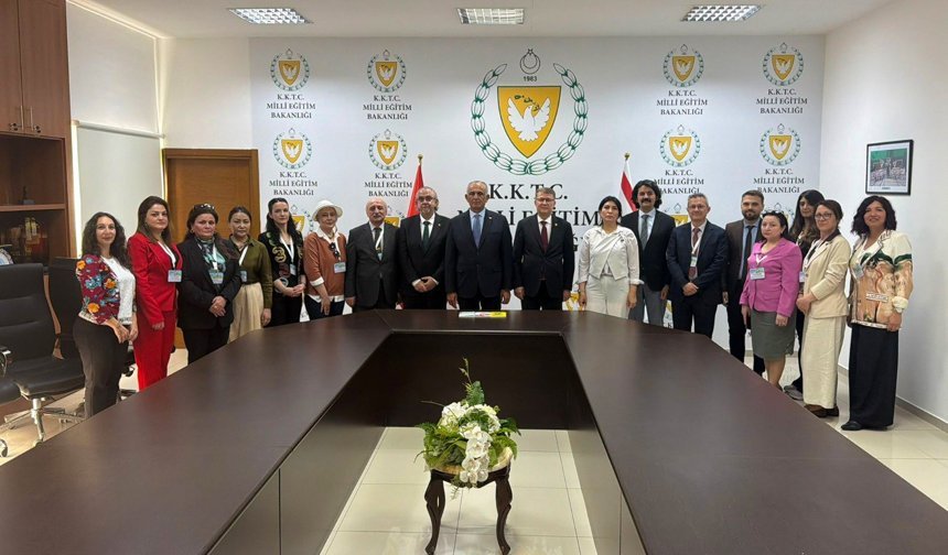 Çavuşoğlu, Türk Dil Kurumu Başkanı Mert’i kabul etti