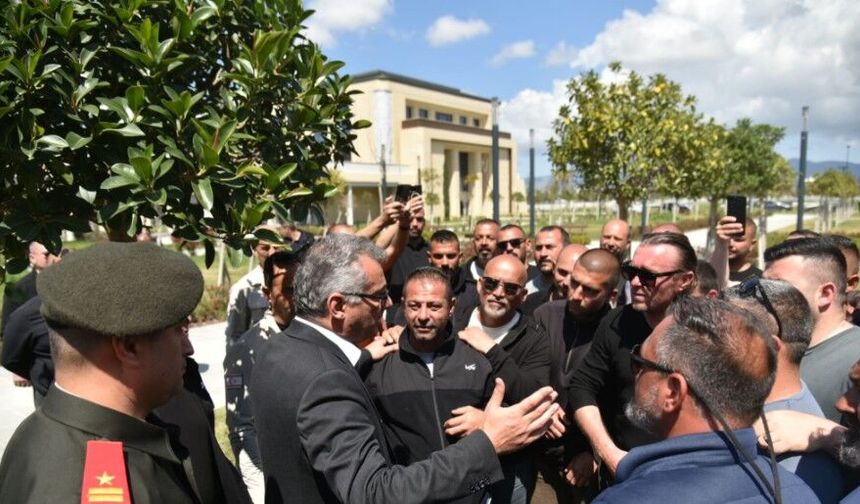 Meclis’te bekleyiş sürüyor