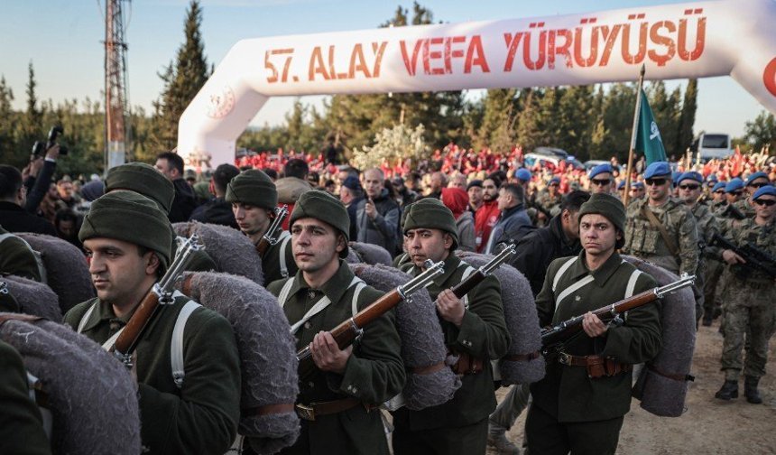 Çanakkale'de destanlaşan 57. Alay'ın kahramanları, muharebelerin 111. yılında Conkbayırı'nda anıldı