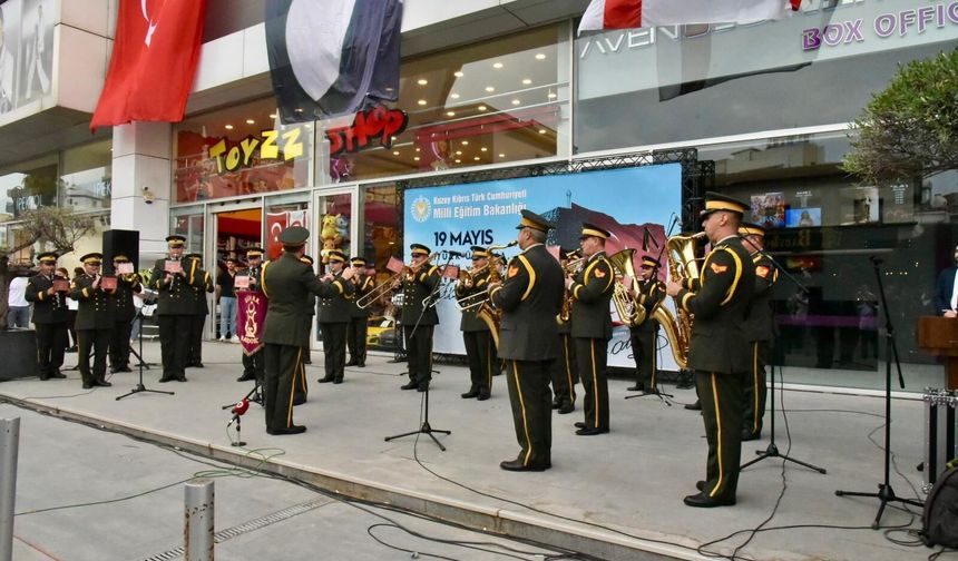 Lefkoşa’da 19 Mayıs kortej yürüyüşü yapıldı