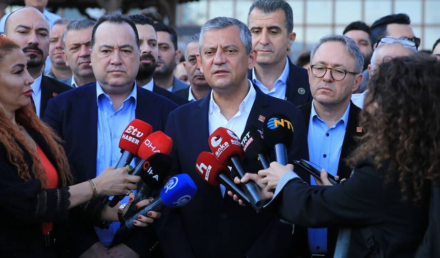 CHP TBMM Grup Başkanı Özel, Manisa'da bayram namazı sonrası konuştu