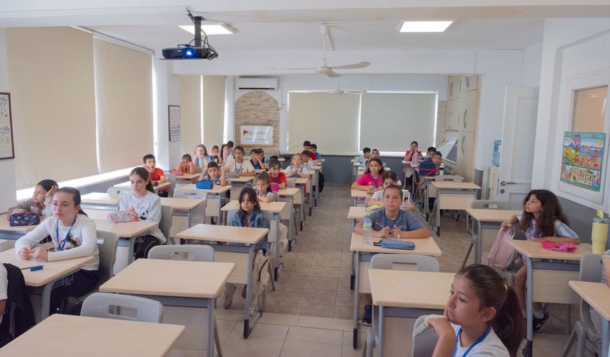 ATANER’den 50 ilkokul öğrencisine burs