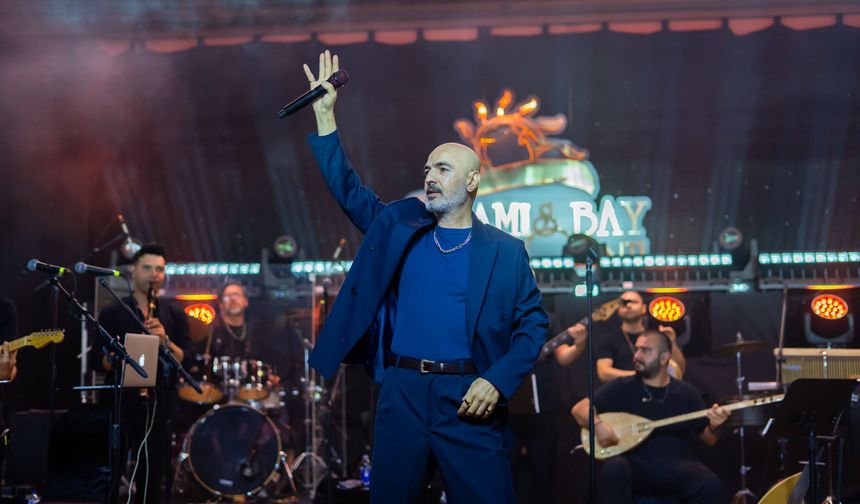 Soner Sarıkabadayı Salamis Sahnesindeydi