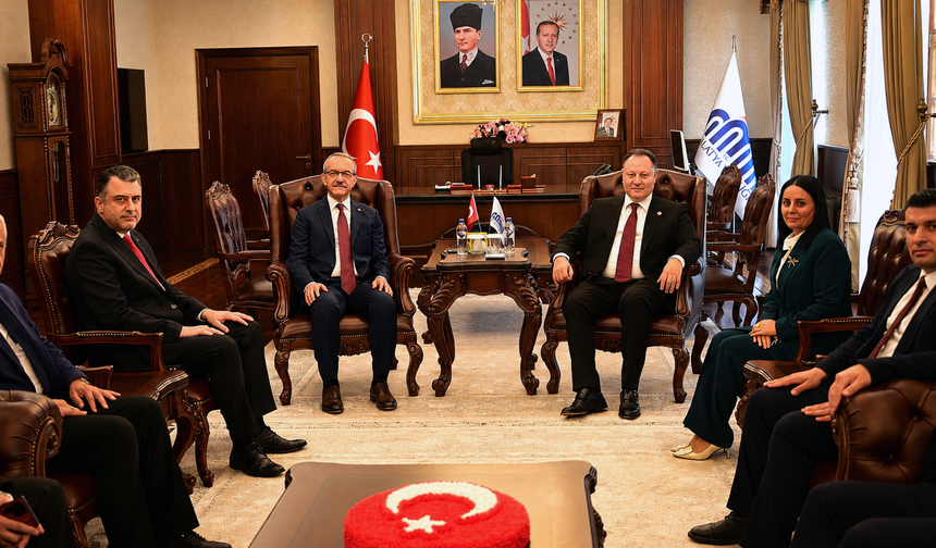 Öztürkler, Kıbrıs davasını Malatya’da anlatacak