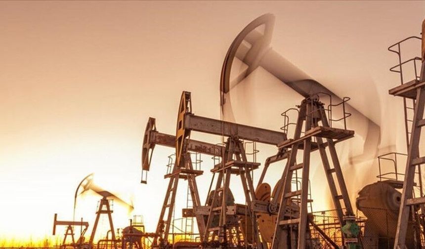Brent petrolün varili 90 doların altına geriledi