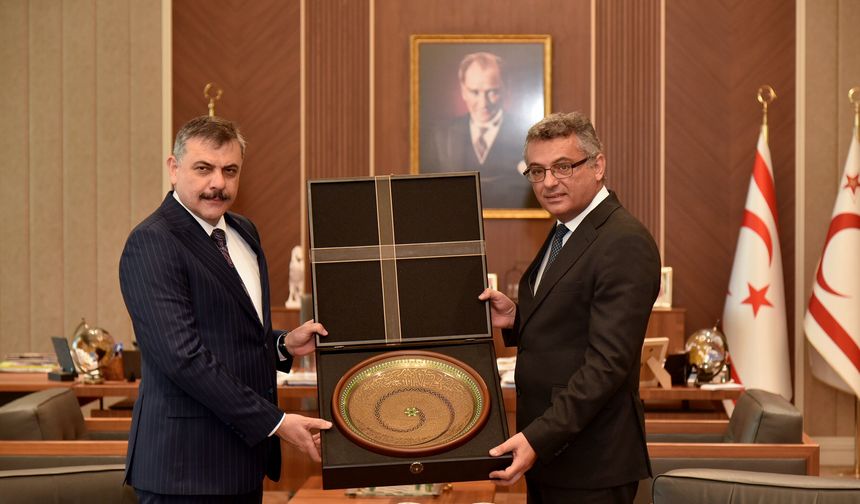Erhürman, Türkiye İçişleri Bakanı Çiftçi’yi kabul etti