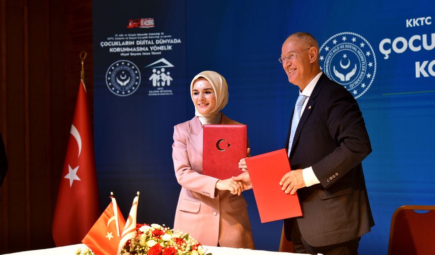 Hasipoğlu ve Göktaş, “Dijital Zorbalık, Bağımlılık ve Koruma Sempozyumu”nda